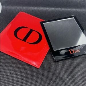 DIOR MIRROR NEW